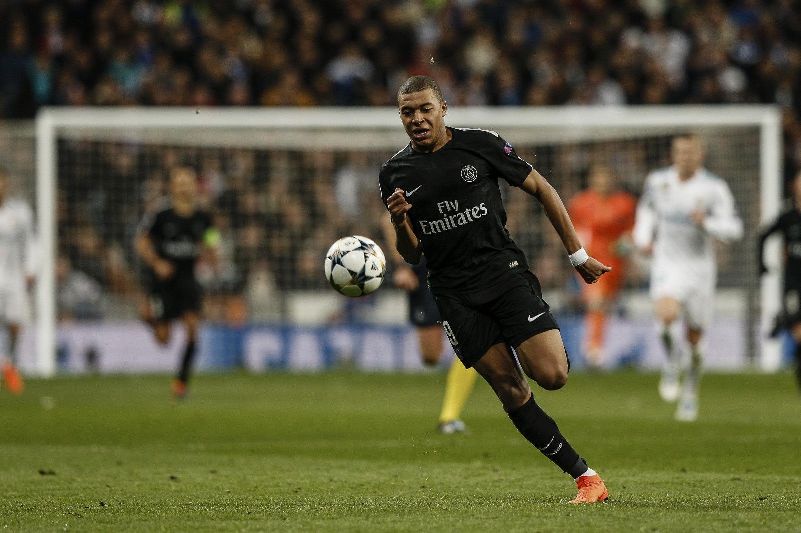 官方：拜仁女足与日本女足国脚谷川萌萌子续约至2029年（官宣：拜仁女足与日本国脚谷川萌萌子续约，合同至2029年）