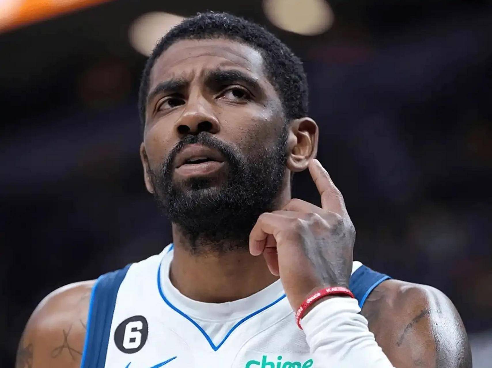 疯狂爆发！布朗半场轰27+5+5带队压制森林狼（状态火热！布朗半场砍下27分5篮板5助攻率队压制森林狼）