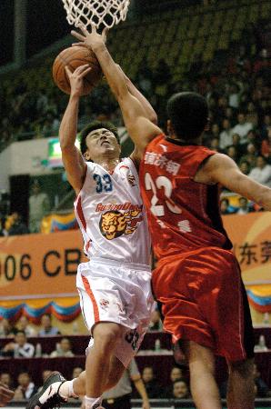 内马尔父亲：内马尔伤势还没确认，我们还没收到影像检查结果（内马尔之父：伤情尚未确定，影像检查结果仍未收到）