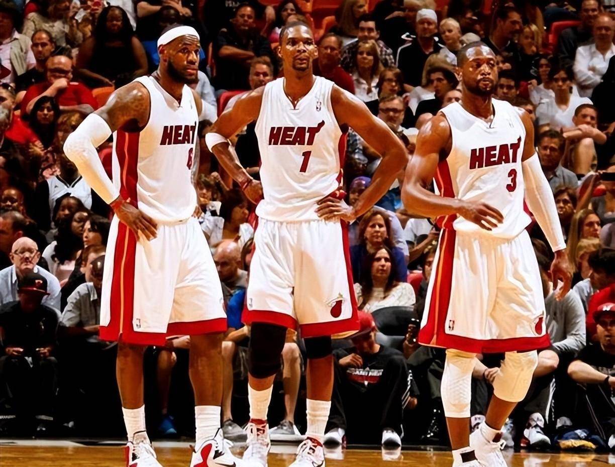 英媒：奥纳纳渴望重返曼联争夺一门，也不排除去英超其他球队（英媒称：奥纳纳盼回归曼联竞逐主力门将，亦不排除加盟英超其他球队）