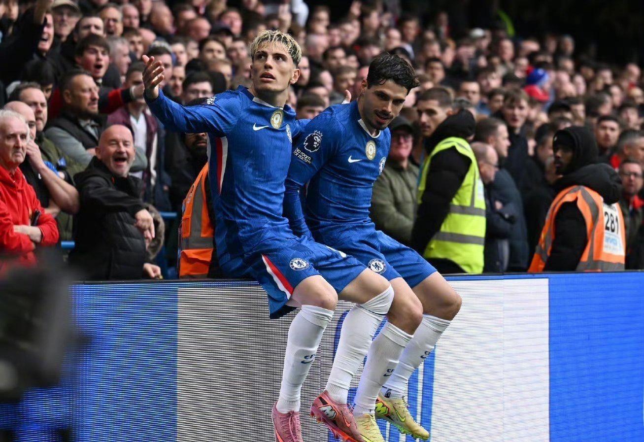 今晚抽签！欧联杯36强出炉：维拉、森林、罗马、费耶诺德进入正赛（欧联杯36强敲定，今晚抽签：维拉、森林、罗马、费耶诺德锁定正赛席位）