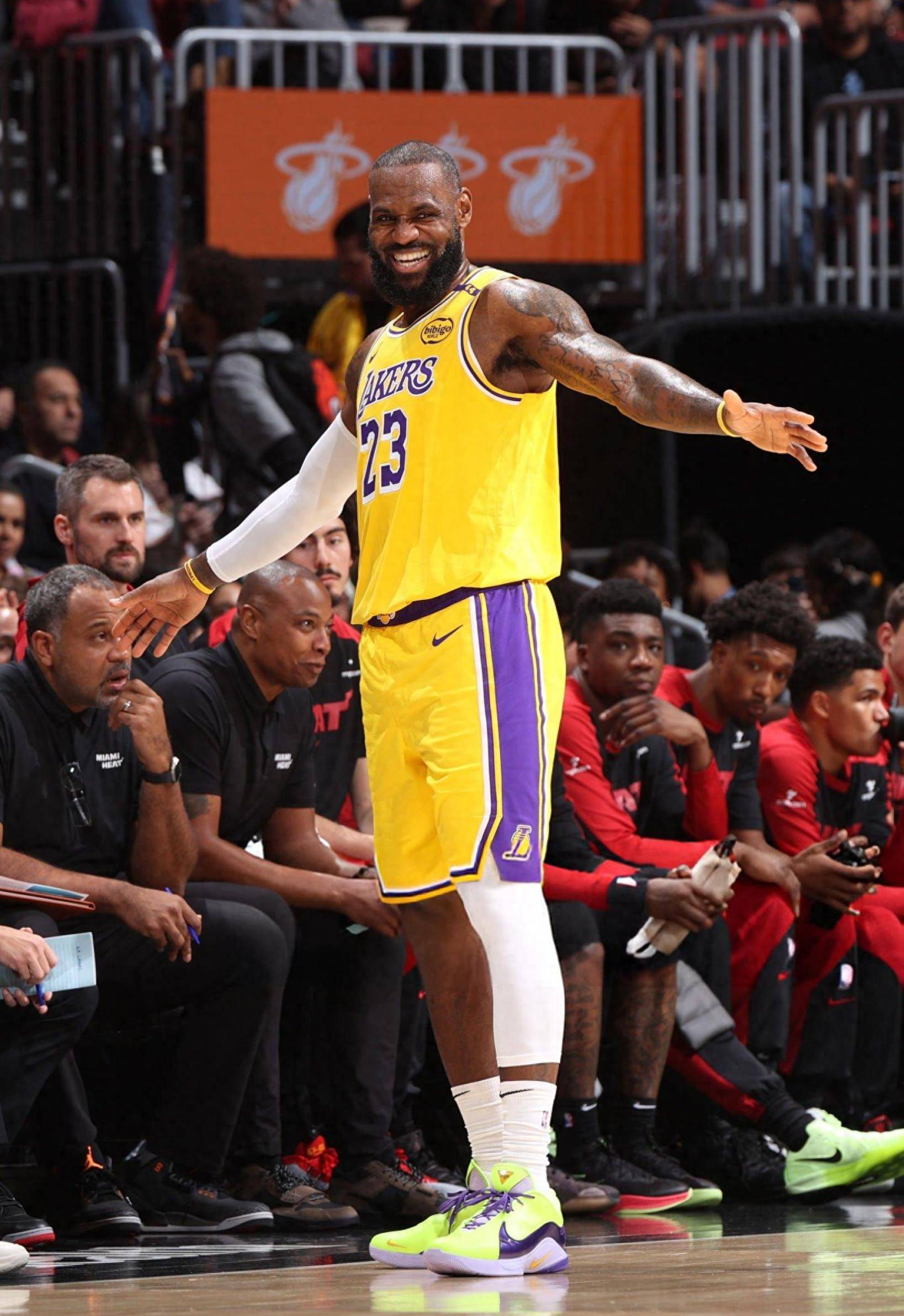 官方：恩德里克、卡瓦哈尔、卡雷拉斯因违规行为被禁赛两场（官方通报：恩德里克、卡瓦哈尔、卡雷拉斯因违规各被停赛两场）