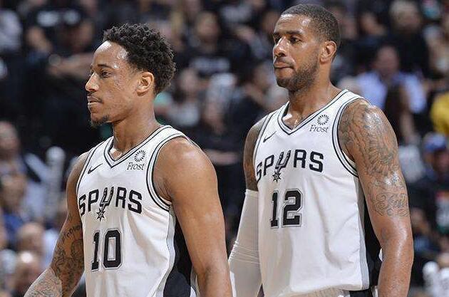 利物浦vs乔巴狼 下手轻点斯师傅（利物浦大战乔巴狼，斯师傅手下留情）