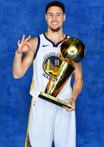 印度球迷：梅西身边人太多根本看不到他，我们要求退款（印度球迷称梅西被人群包围难以看见，要求退款）