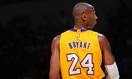 如何评价？CBA杯多人因地板贴纸滑倒引争议：希望引起重视（CBA杯地板贴纸致多名球员滑倒引发争议：亟待重视）