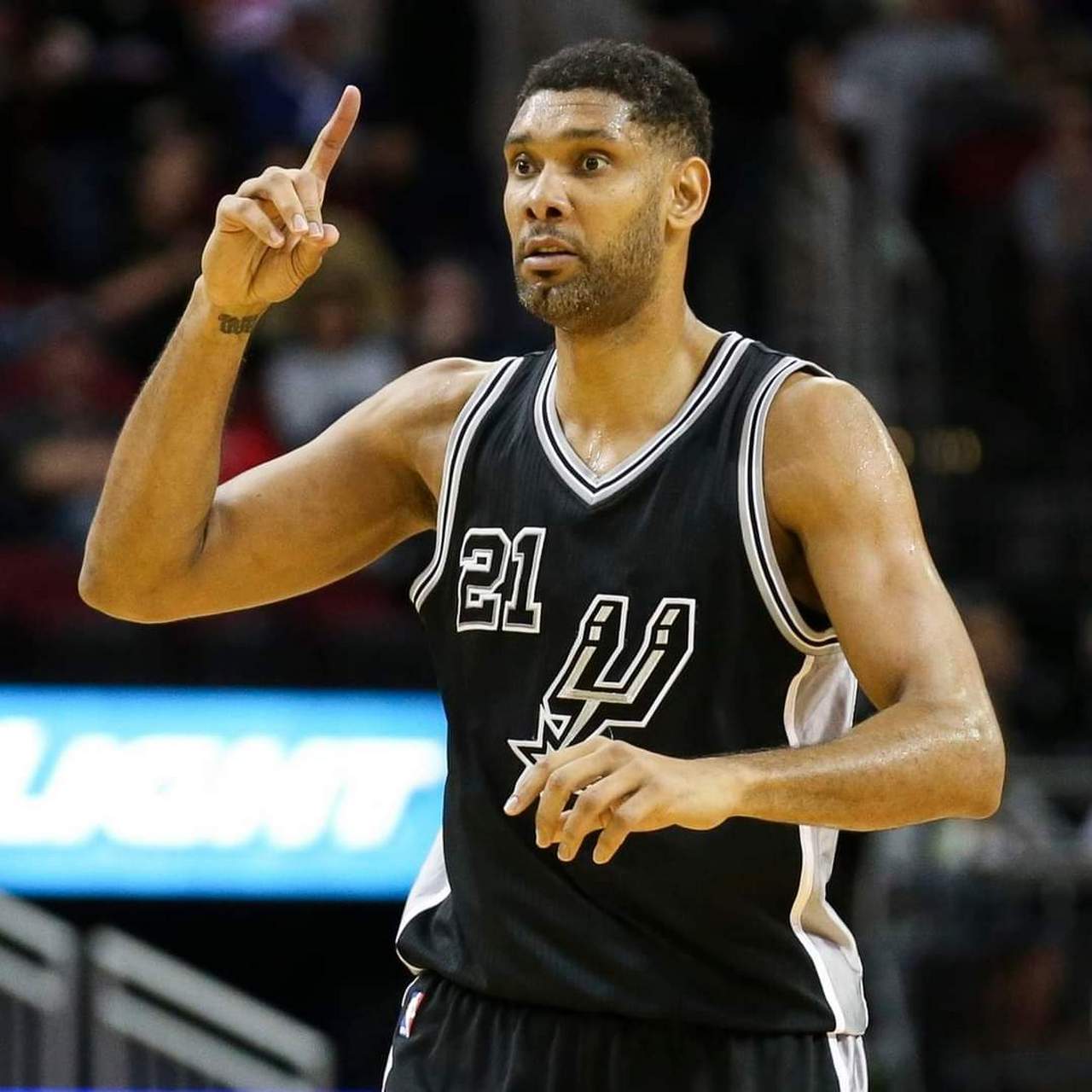 孔蒂：卡拉巴赫非常难对付，我对球队今天的表现很满意（孔蒂：卡拉巴赫难缠，我对球队今日发挥十分满意）