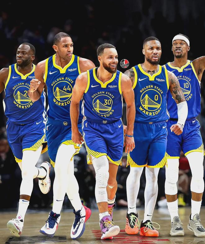 老实人被逼急！约基奇被戈贝尔推搡还吹了自己犯规直接跳脚无语（约基奇被戈贝尔推搡反遭吹犯规，老实人也急得当场跳脚）