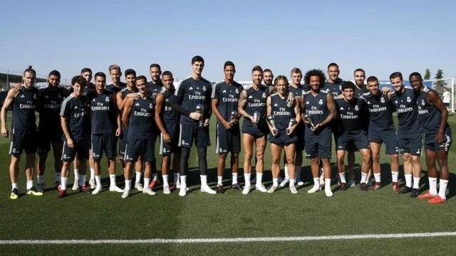 国足官方祝福魏祥鑫：期待以后为中国足球贡献更多力量（中国男足向魏祥鑫送上祝福：期待其未来为中国足球再立新功）