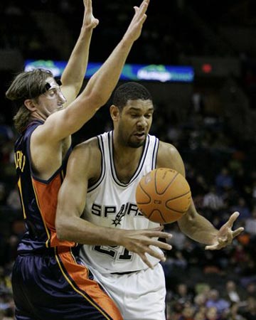 刘若钒本赛季从三镇自由身加盟海港，贡献5球6助攻（刘若钒本赛季以自由身从三镇转投海港，交出5球6助攻）