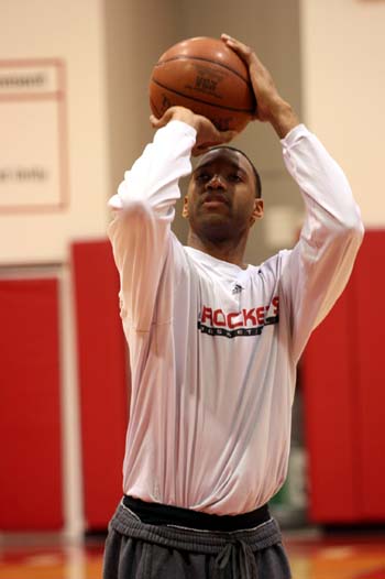 阿斯预测皇马首发：阿诺德替补，卡马文加替下小马出任右边锋（《阿斯报》预测皇马首发：阿诺德无缘先发，卡马文加顶替小马出任右边锋）