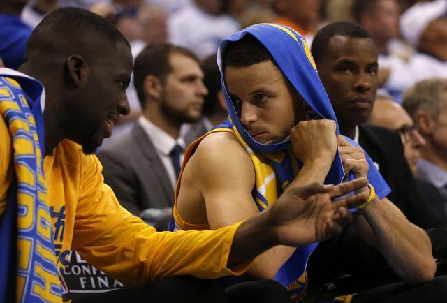 记者：纽卡和桑德兰有意贡多齐，拉齐奥估价2500-3000万欧（记者称纽卡、桑德兰有意引进贡多齐，拉齐奥要价2500万至3000万欧元）