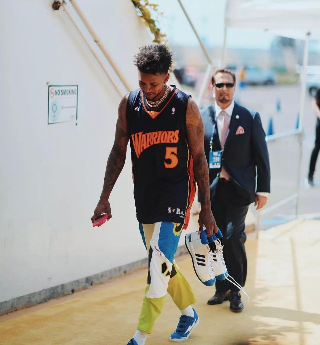 凯恩59分钟每球领跑五大联赛效率榜（凯恩59分钟进一球，效率称霸五大联赛）