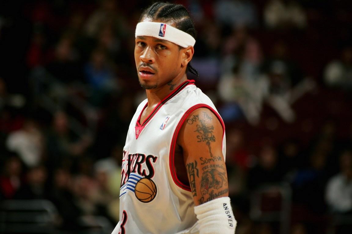 荷媒：利物浦有意阿尔克马尔新星斯密特，斯洛特对其很欣赏（荷媒：利物浦关注阿尔克马尔新秀斯密特，斯洛特青睐有加）