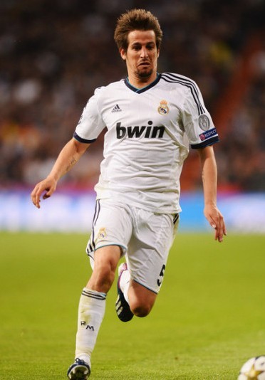 巴萨梅西助攻队友攻入制胜球（梅西送出助攻，巴萨队友打入制胜一球）