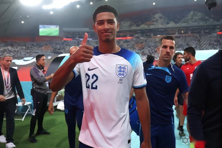 维尔茨在德国队6场1球2助攻，参与进球数与在利物浦16场持平（维尔茨为德国队6战1球2助，参与进球与在利物浦16场持平）