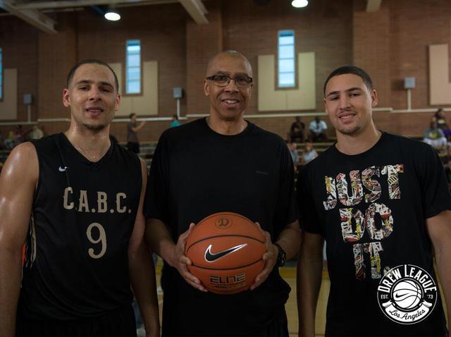 西甲第17轮红黑榜：贝林、圆神红榜争雄，尼科连周领衔群黑（西甲第17轮红黑榜：贝林与圆神争锋红榜，尼科连庄领跑黑榜）