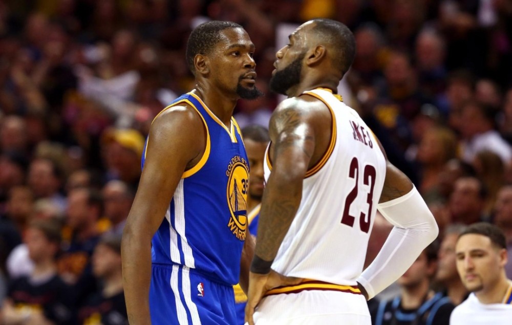 队友亲自辟谣！库兹马：我不记得字母哥和我们开过会（库兹马澄清：不记得字母哥曾与球队开会）