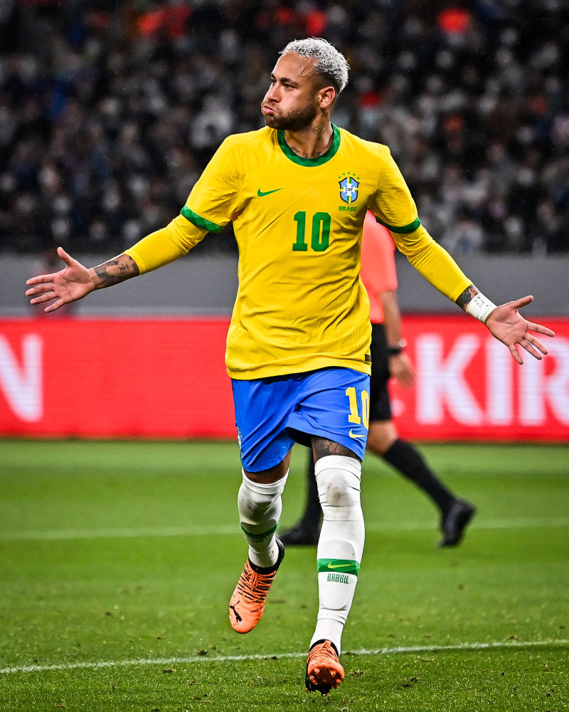 记者：中英青训交流会上对15天7赛进行了反思，会给球员带来风险（记者称中英青训交流会反思15天7赛：高密度赛程或增加球员风险）